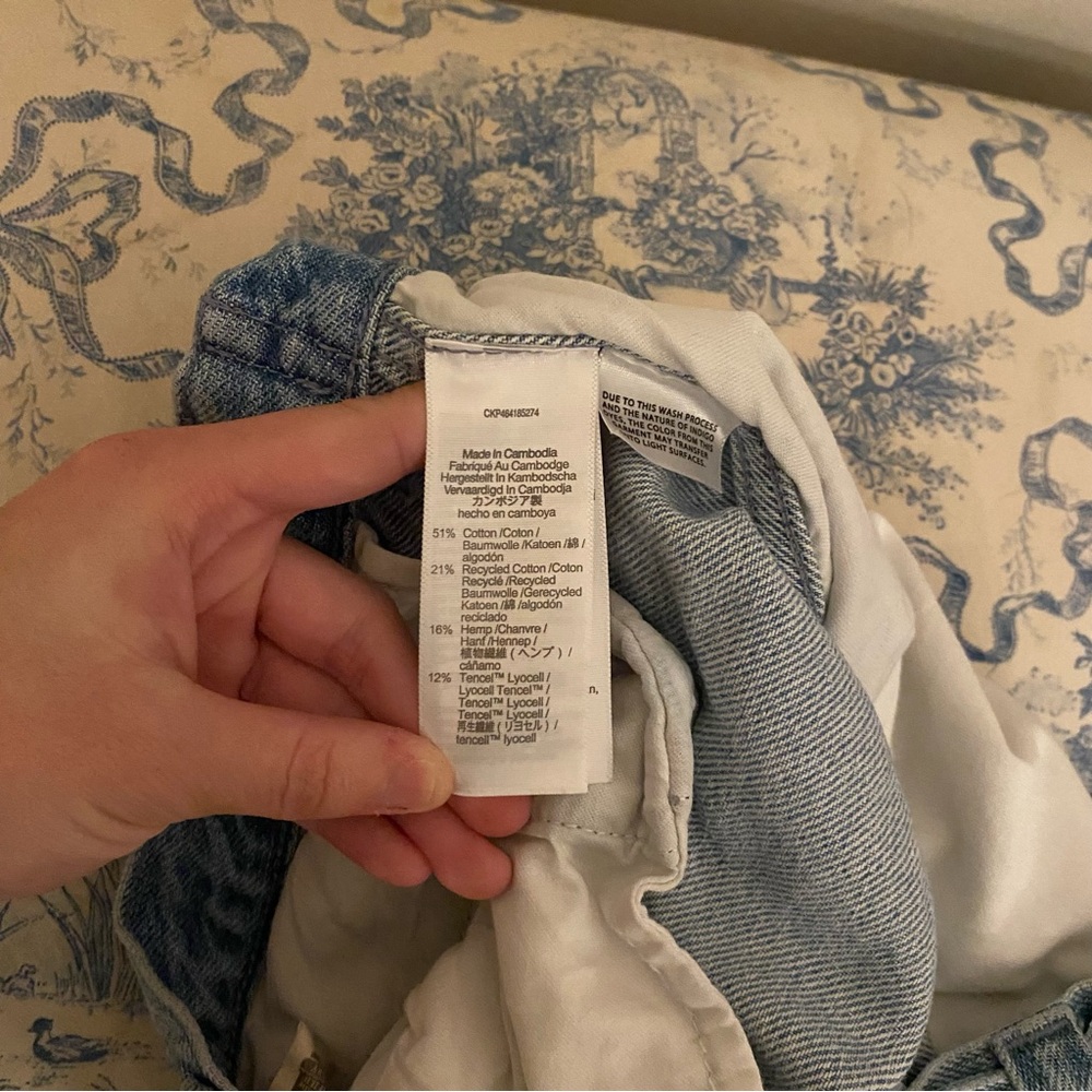Madewell Low Slung Straight Cargo Jeans | Coleman Wash | Size 28 - Picture 11 of 12
